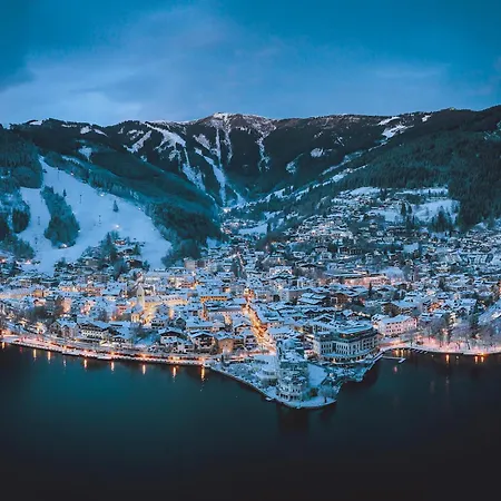 Penthouse I Mit Balkon Und Ausblick * 푸슈안데르글로크네르스트라세